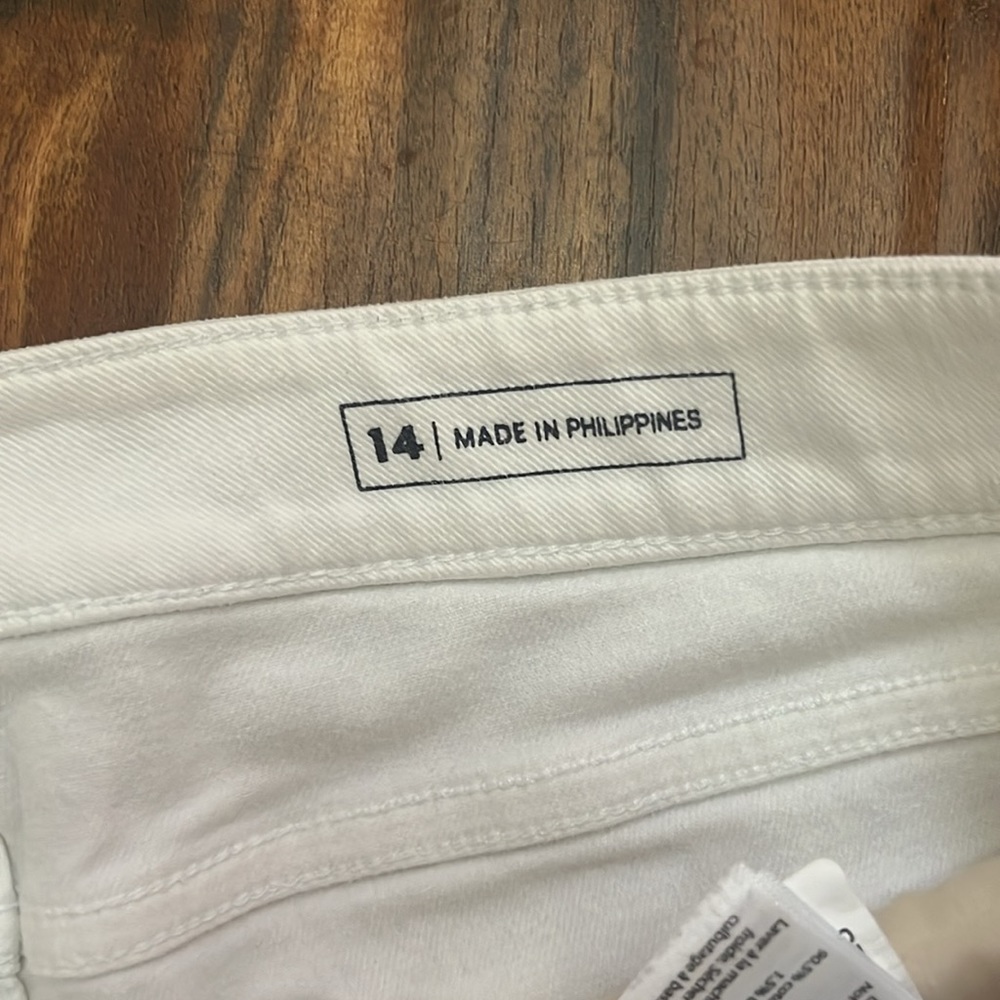 White Vineyard Vines jeans, size 14 - Picture 5 of 7
